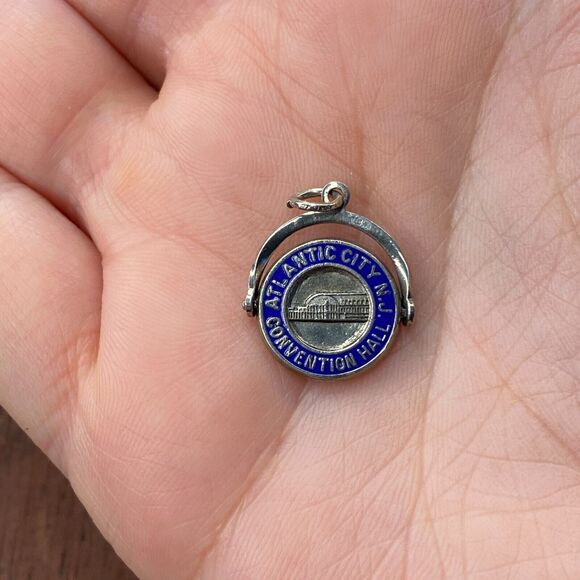 Vintage 925 Sterling Enamel "Atlantic City NJ Convention Hall" Spinner Charm - Picture 1 of 3